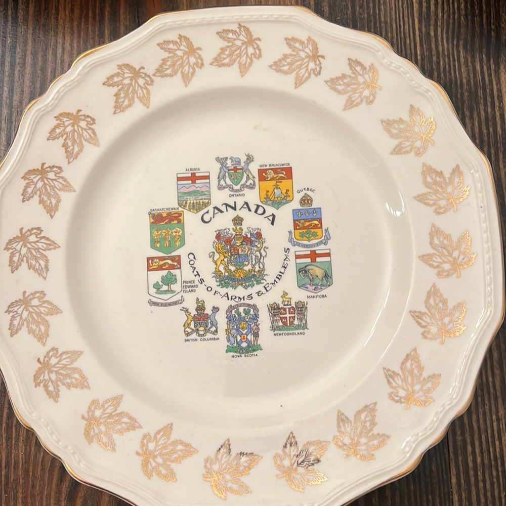 Vintage Canadian Coats of Arms Decorative Plate